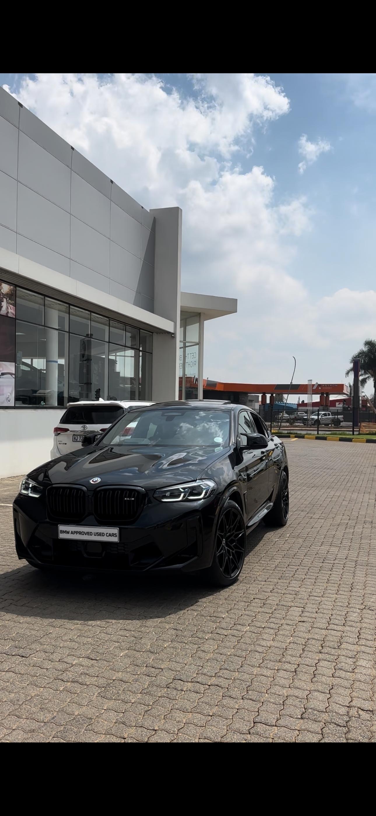 2023 BMW X4